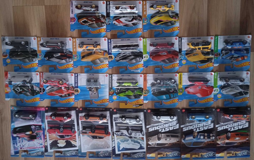 Hot wheels BMW Ford Porsche Toyota Chevy Maserati Tesla Honda TH