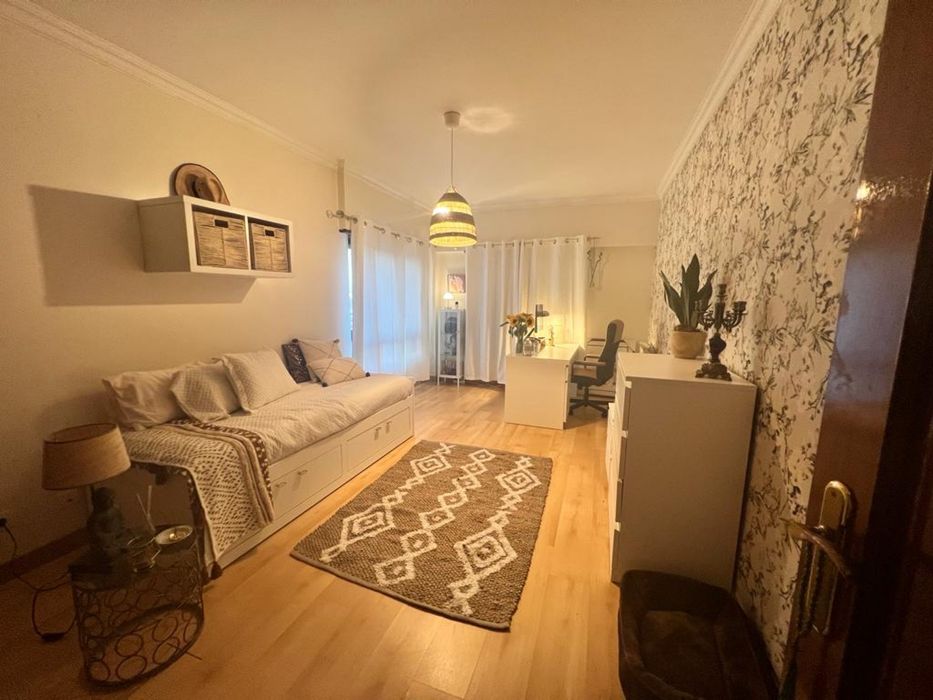 Apartamento t2 Massama Norte