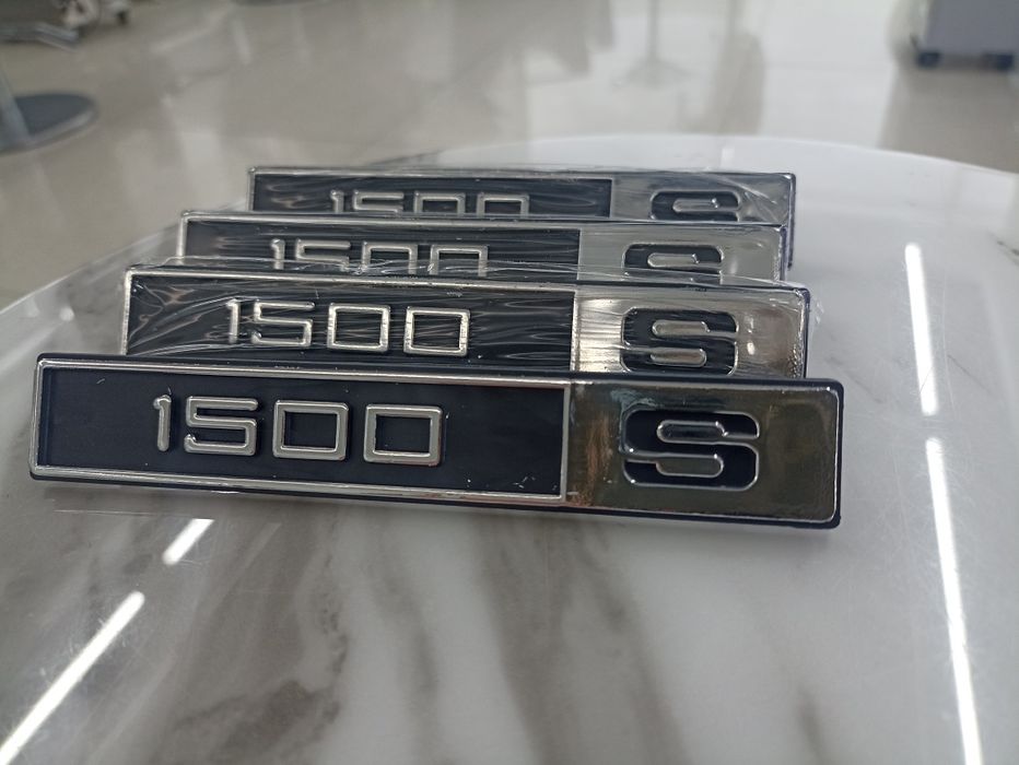 Шильдик Ваз 2107