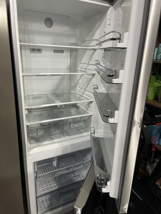 Холодильник Bloniberg