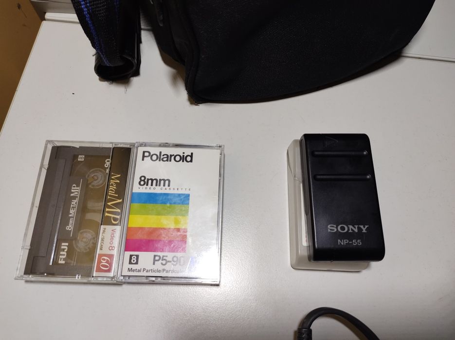 Kamera analogowa Sony Handycam Video 8 CCD-TR75E