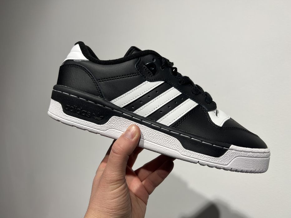 Кросівки чоловічі Adidas Rivalry Low Originals FZ6327