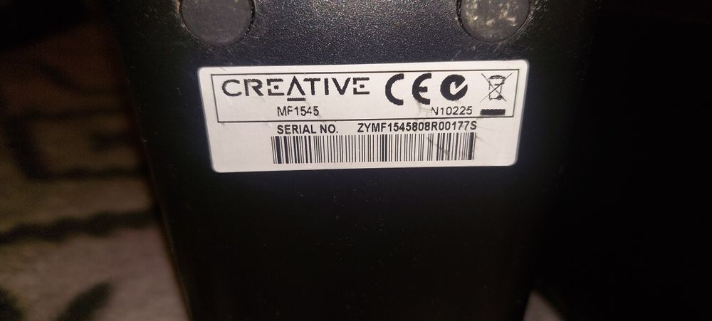 Zestaw głośników Creative.