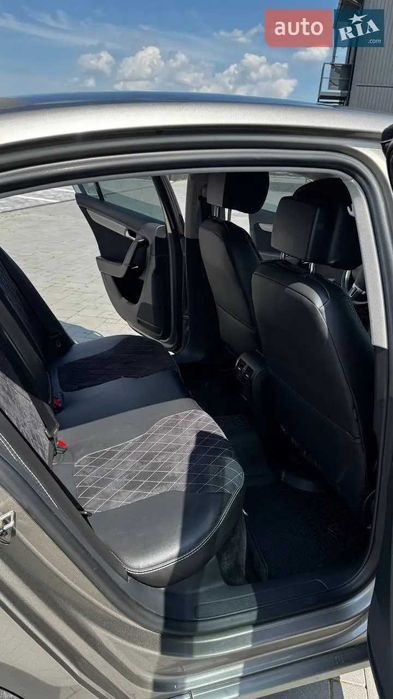 Автомобіль Volkswagen B7 2013 р