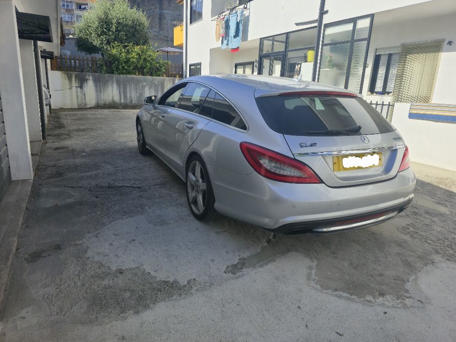Automovel Ingles Mercedes Shooting Brake C250 CDI AMG