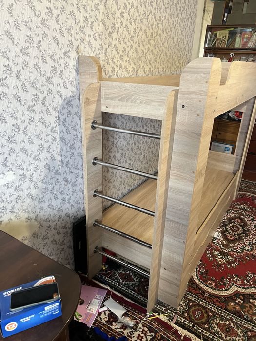 Двух ярусная кровать