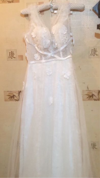 Свадебное  платье