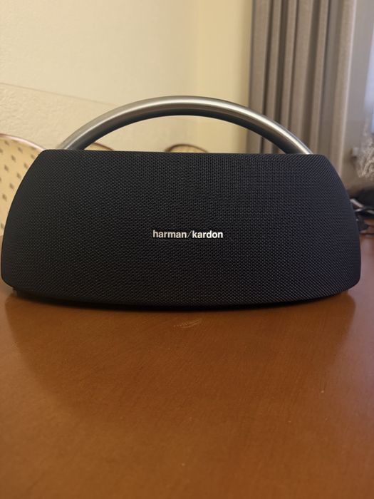 Продам колонку Harmon Kardon Go+play 2