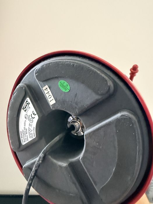 Candeeiro vermelho ikea