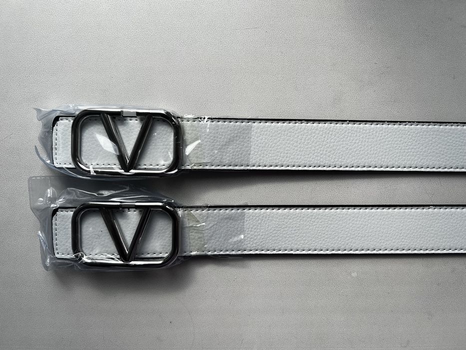 Шкіряний ремінь Валентино