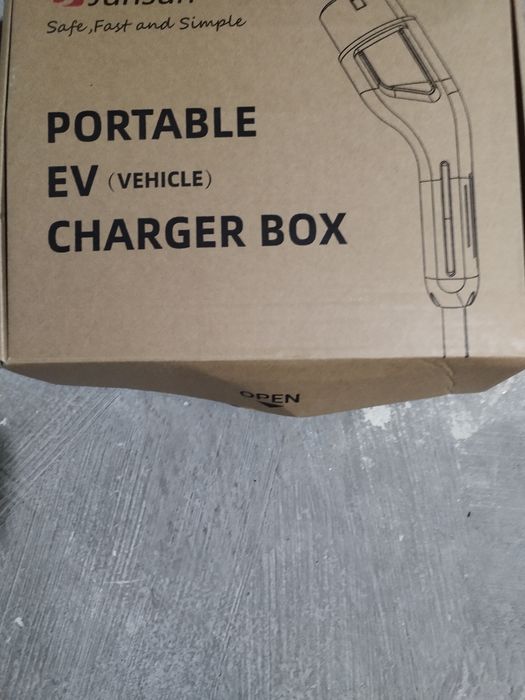 Carregador de veículos elétricos e híbridos