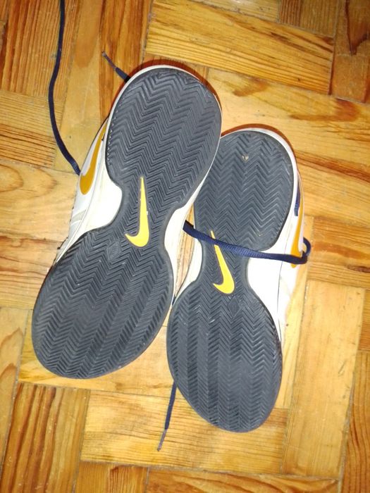 O Balde das Sapatilhas! - 1 Nike -9E - Ralph Loren-3E Outras Desde 3E