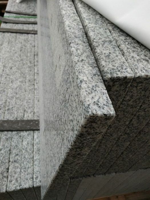 Parapety granitowe