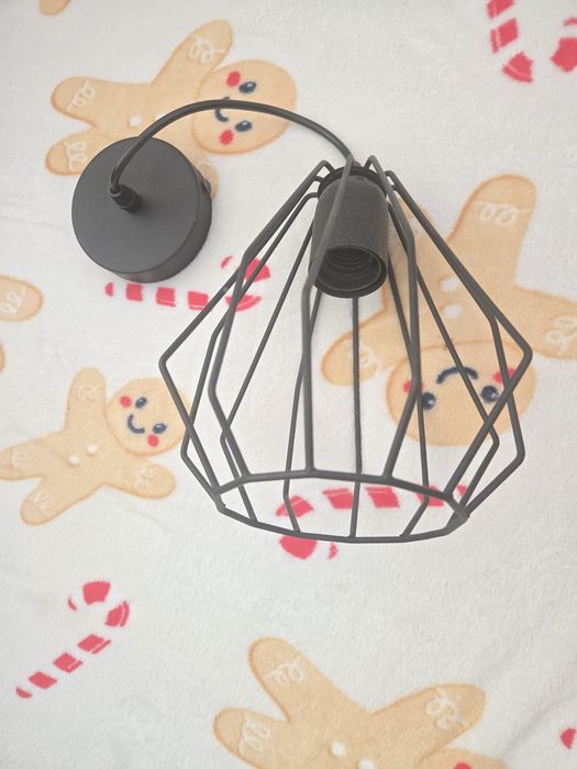 Lampa sufitowa czarna