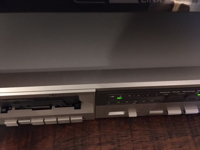 Касетна дека DUAL C-802