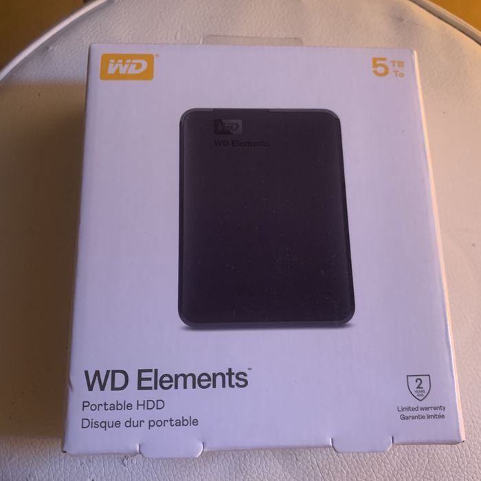 Зовнішній жорсткий диск 5TB