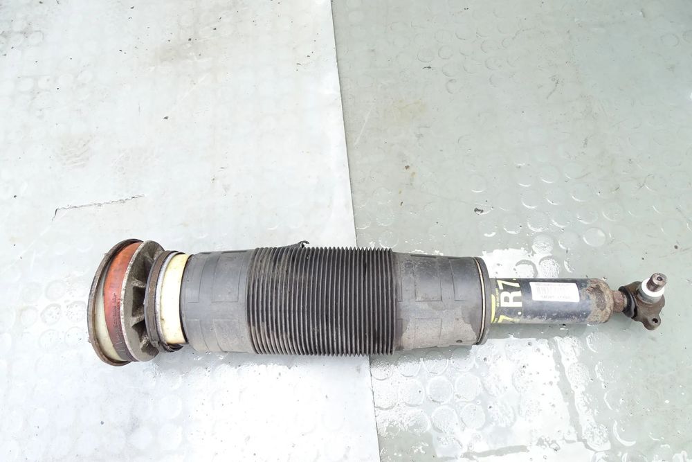 MERCEDES CL W216  S KLASA W221 AMORTYZATOR ABC PRAWY PRZOD SACHS 2213208013