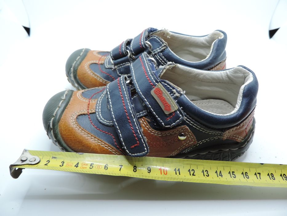 Buty dla chłopca. Rozmiar 25