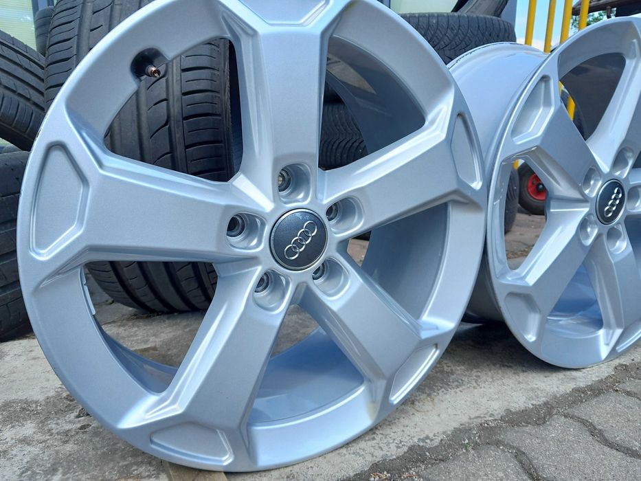 FELGI ALUMINIOWE j.nowe  17 oryginał AUDI Q2 A3 7jx17 5x112 et45