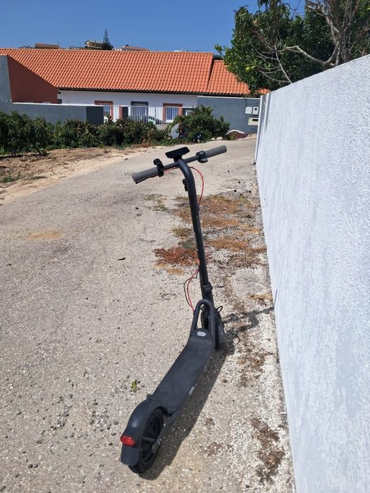 Trotinete Elétrica Navee V25  Como Nova / Totalmente Operacional