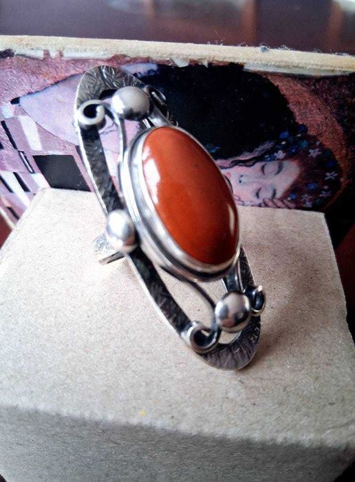 Pierścionek srebrny autorski z kamieniem (jaspis).