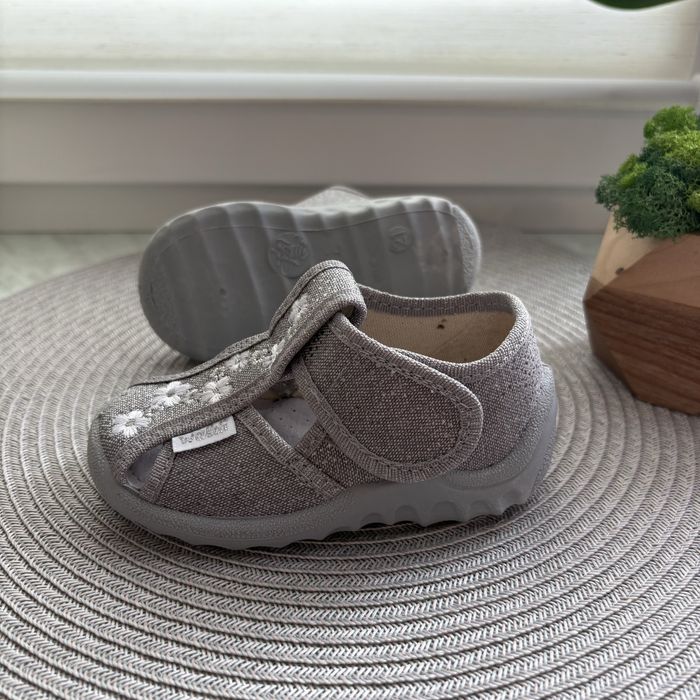 Тапочки дитячі Waldi для дівчинки в садок,валді,21,24,25,27