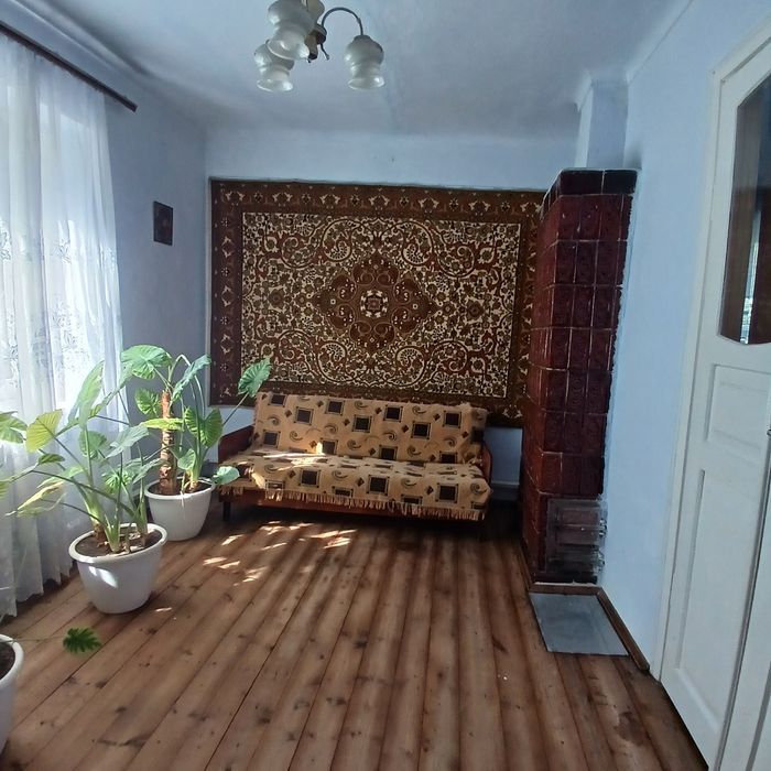 Продам будинок з власним ставком