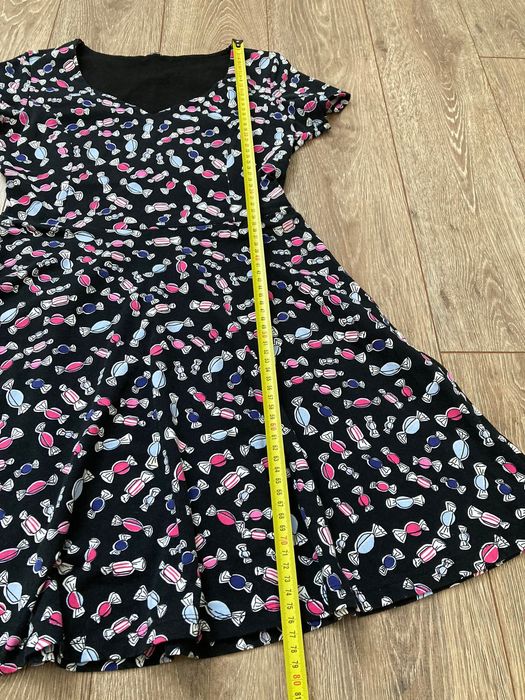 Sukienka mini w cukierki