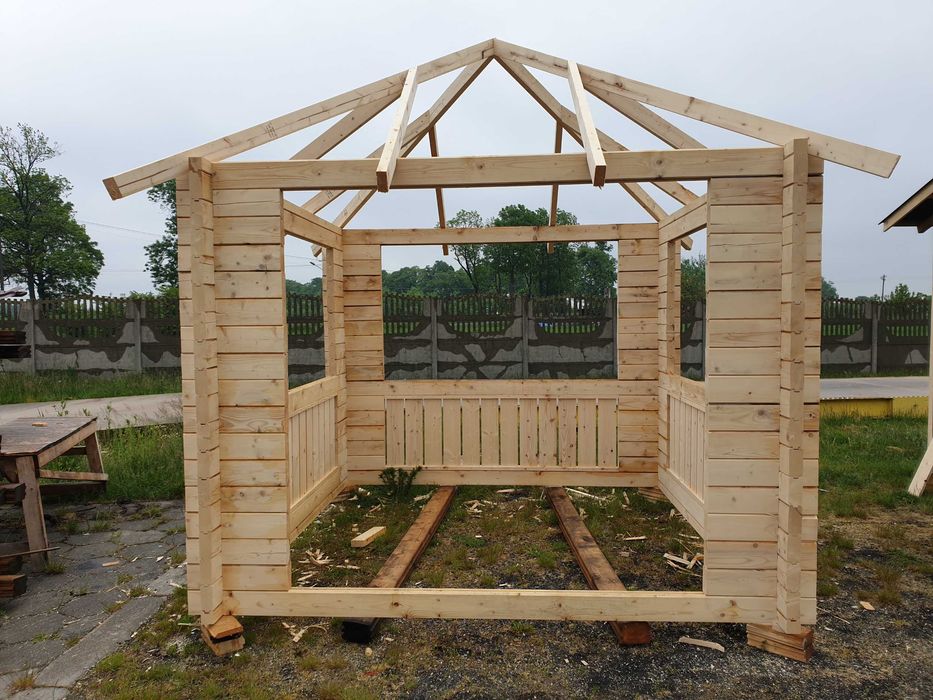 Altanka drewniana , z bala
