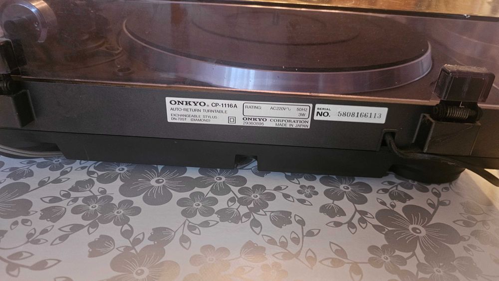 Gramofon Onkyo CP1116A
