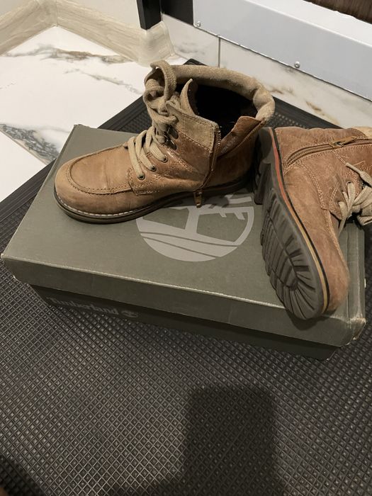 Взуття натуральне