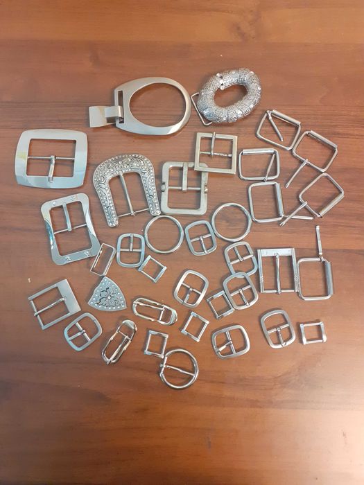 Klamerki /sprzączki