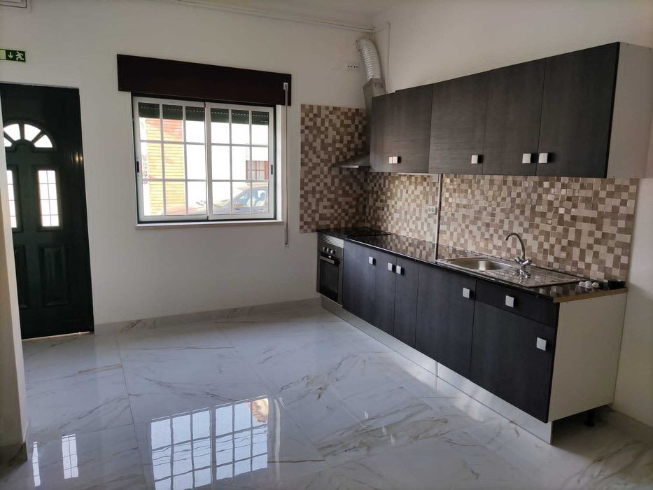 Arrendo T2 em  Alpiarça