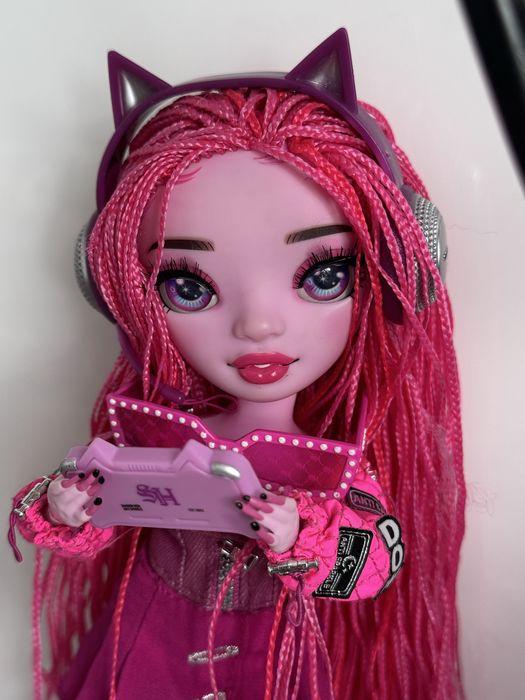 Lalka rainbow high pinkie
