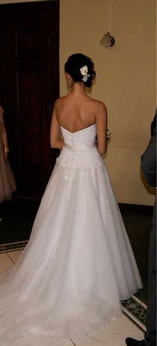 Suknia ślubna z gorsetem