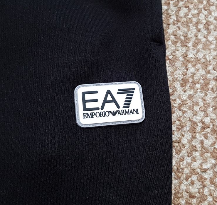 джогери EA7 Emporio Armani чорні штани світпентс оригінал M