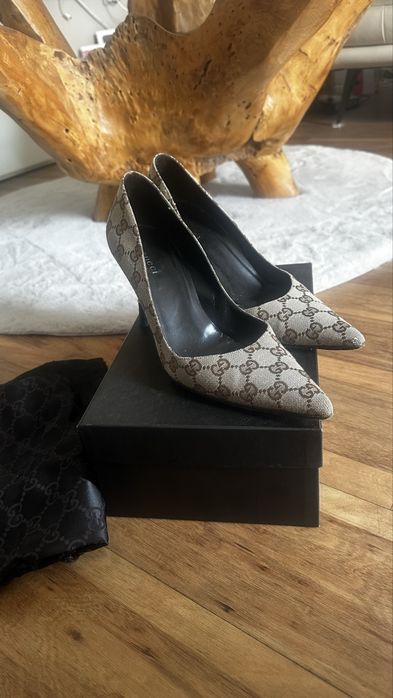 Vintage szpilki Gucci