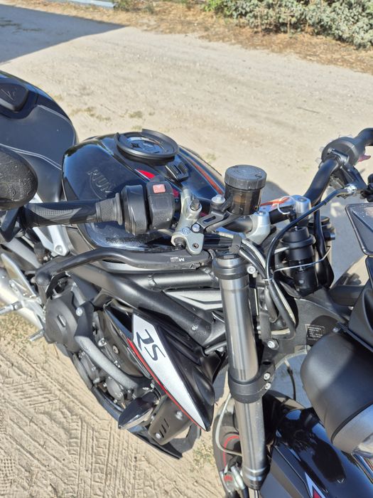 Triumph street triple rs 765