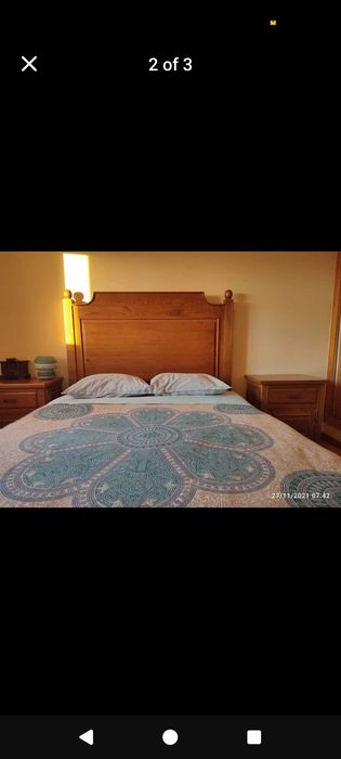 Cama casal em madeira maciça + 2 mesas de cabeceira