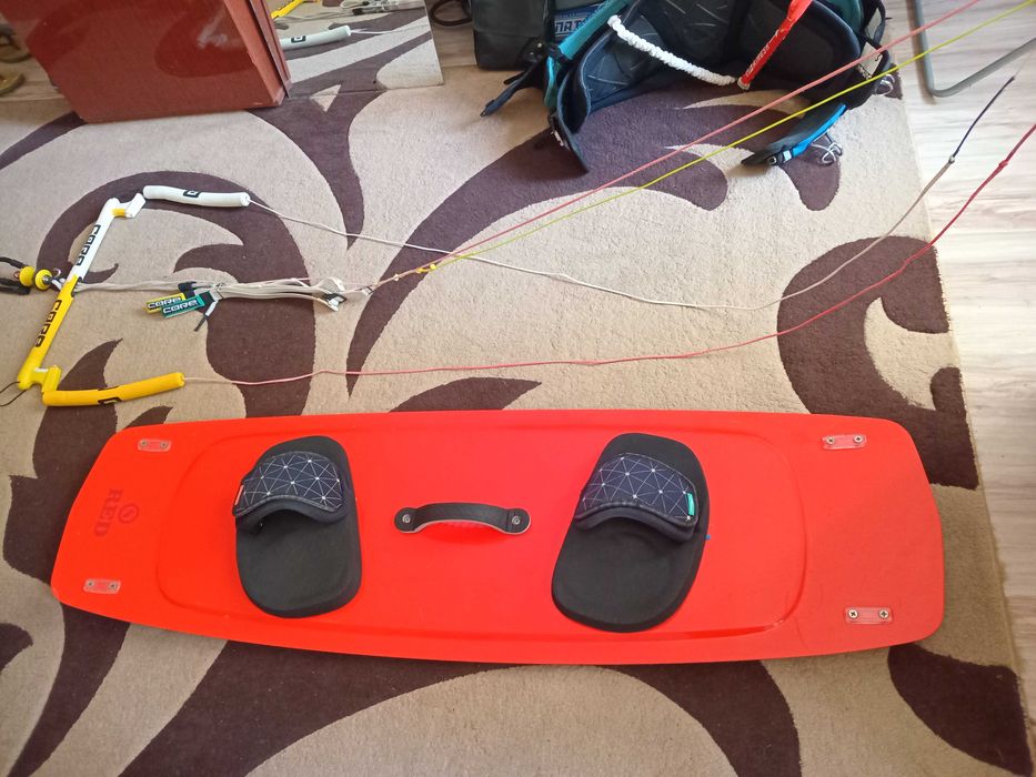 Продам кайт OZONE доска трапеция