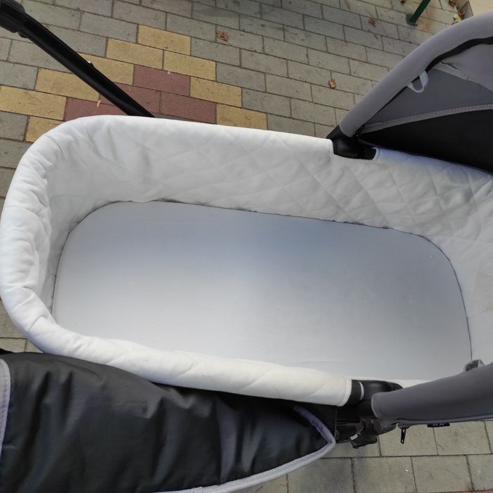 Gondola  Deluxe Pram Baby Jogger i Spacerówka