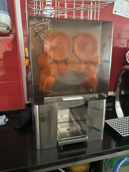 Maquina Indultrial (Laranja)