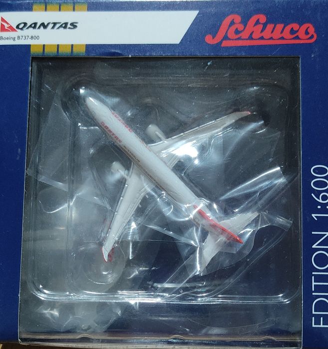 Aviões metálicos á escala + acessórios