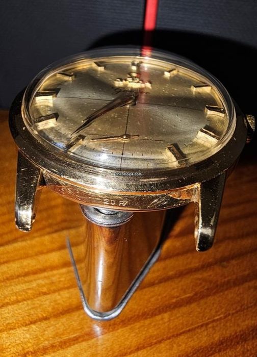 Omega Genève Plaqué Or G20 Microns 18k  35 x 42 mm