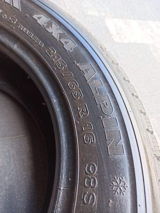 Зимняя резина 215/65 R16 Michelin Alpin 4x4