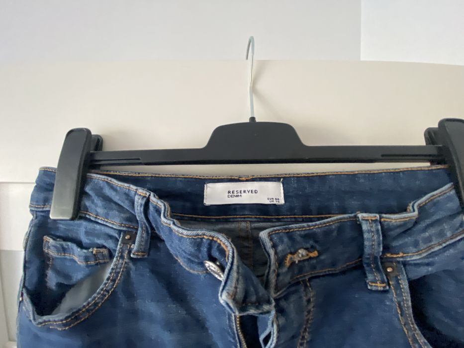 Spodnie dzinsowe reserved 44