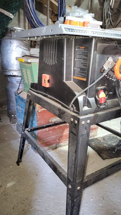 Распиловочный стол Dnipro-M TS-255