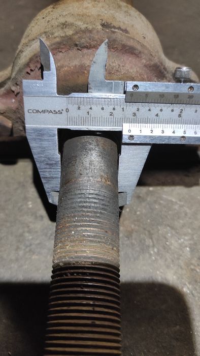 Вал на циркулярку з шківом.