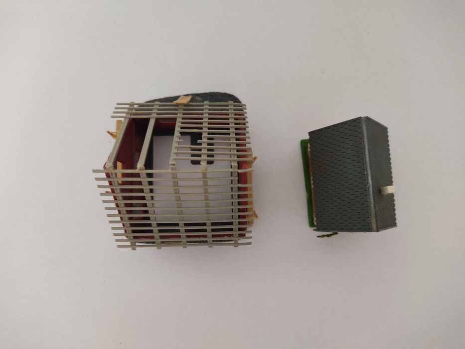 2 casas para decoração de maquetes escala H0