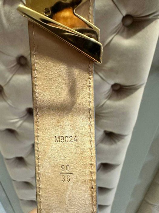 Оригинальный ремень Louis Vuitton Essential (M9024, размер 90/36)